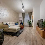 Garbo 3 Bedroom Centrum Very New Διαμέρισμα *