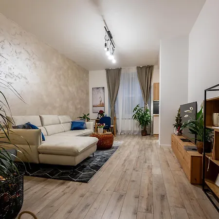 Apartment Garbo 3 Bedroom Centrum Very New Kosice