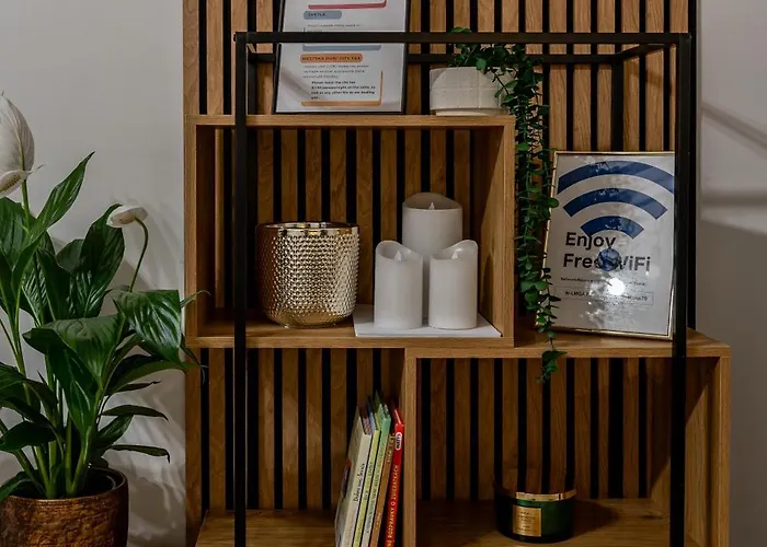 Garbo 3 Bedroom Centrum Very New Apartment *